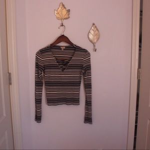 Cross strap V-neck top